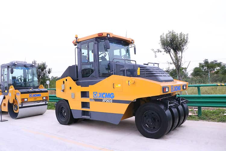 XCMG official 26 ton pneumatic tire roller XP263S China new rubber tired road roller for sale